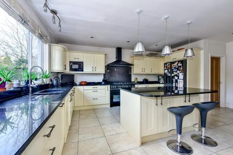 5 bedroom detached house for sale, Uxbridge Road, Rickmansworth, Hertfordshire