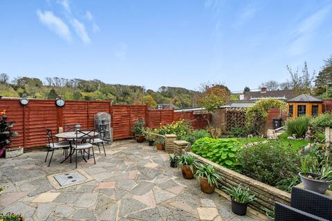 2 Margaret Way, Old Coulsdon, Coulsdon, CR5 1HS