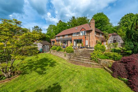 5 bedroom detached house for sale, Midhurst Road, Haslemere, GU27