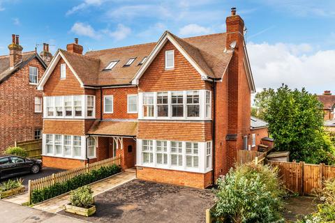 4 bedroom semi-detached house for sale, South View Road, Sparrows Green, TN5