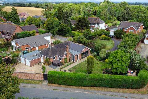 3 bedroom detached bungalow for sale, Leigh, Worcester WR6