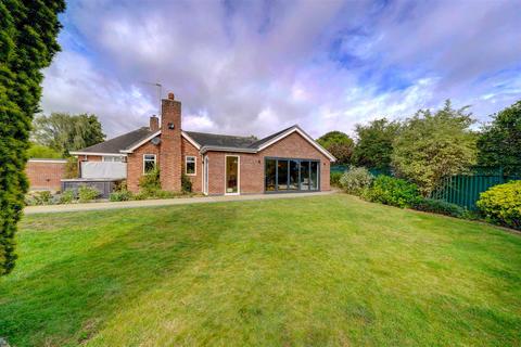 3 bedroom detached bungalow for sale, Leigh, Worcester WR6