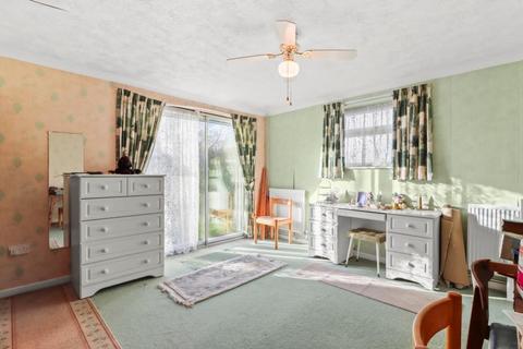 6 Drockmill Close, Polegate, BN26 6LX