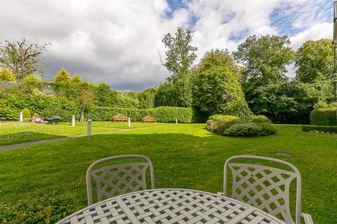 2 bedroom flat for sale, Elmfield Square, Gosforth, Newcastle upon Tyne