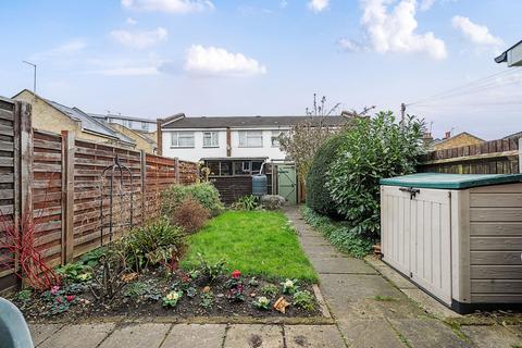 3 bedroom property for sale, Banning Street, London