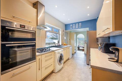 3 bedroom end of terrace house for sale, Westerham Road, Oxted RH8