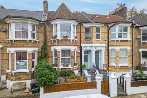 6 bedroom terraced house for sale, Ickburgh Road, London, E5