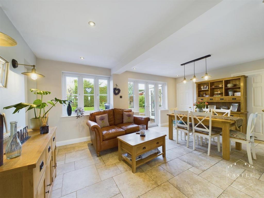 Open plan living kitchen   lounge/dining area