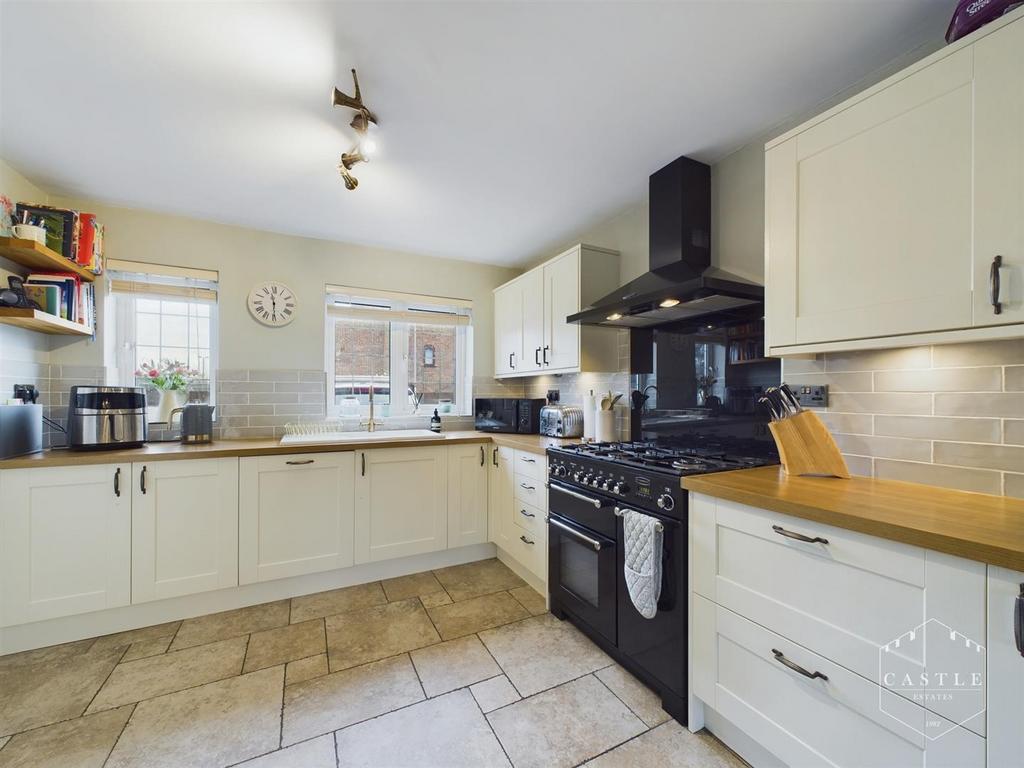 Open plan living kitchen   kitchen area