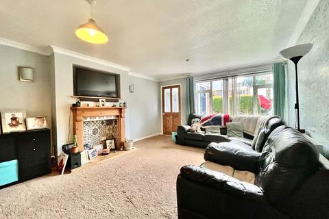 3 Bowland Close, Paignton, TQ4 7RT
