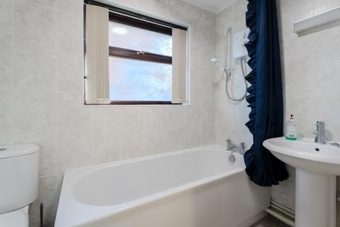 24 Ashen Close, Sedgley, Dudley, DY3 3UZ