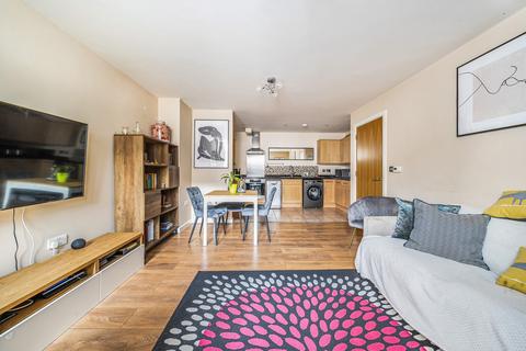 2 bedroom apartment for sale, Banning Street, London