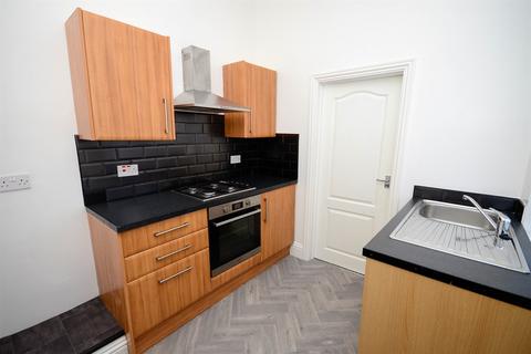 2 bedroom flat for sale, Fern Dene Road, Gateshead