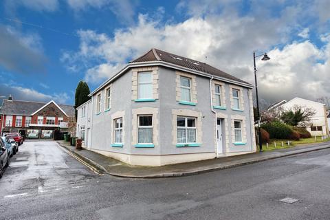 5 bedroom detached house for sale, Commercial Street, Treharris CF46