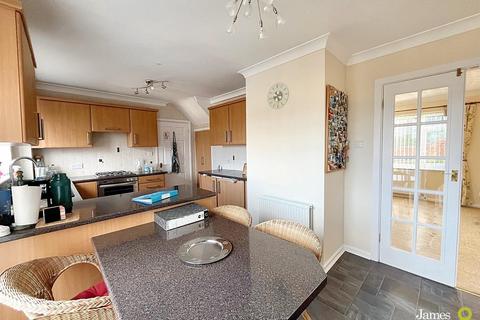 4 bedroom semi-detached house for sale, Russell Close, Bassaleg, Newport