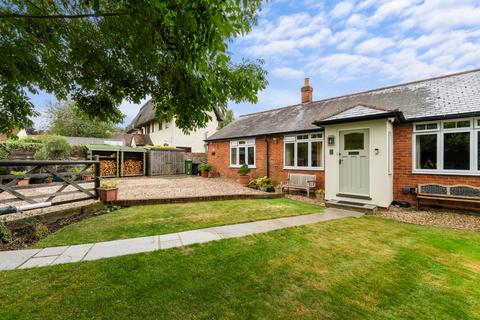 4 bedroom bungalow for sale, Watts Yard, Manuden, Bishop's Stortford, CM23