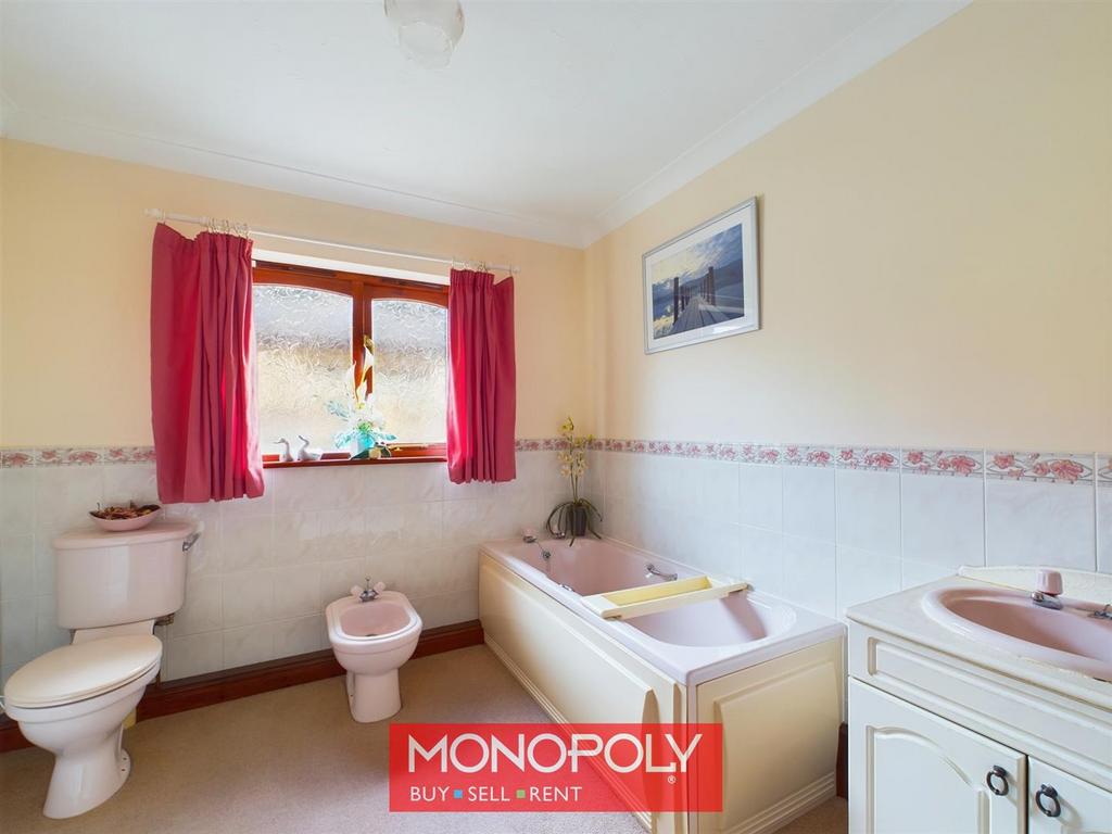 CAM01247 G0-PR0148-STILL024.jpg