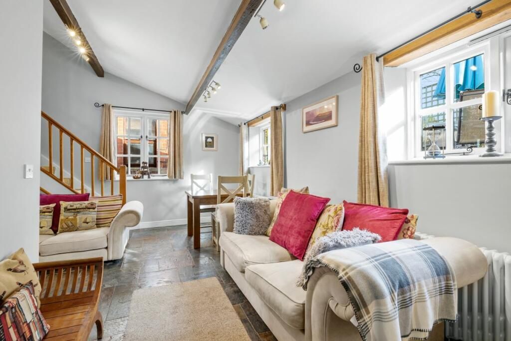 Annexe living dining area