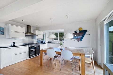 3 Chichester Close, Instow, Bideford, EX39 4JT