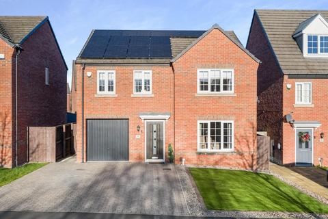 4 bedroom detached house for sale, Oak Drive, Leeds LS14