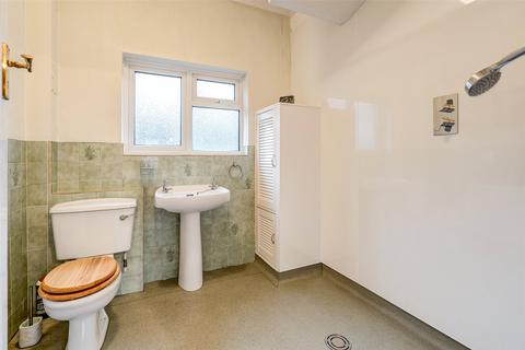 3 bedroom bungalow for sale, Cissbury Drive, Findon Valley, Worthing, West Sussex, BN14