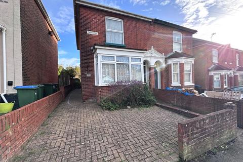 3 bedroom semi-detached house for sale, Ash Tree Road, Southampton, SO18