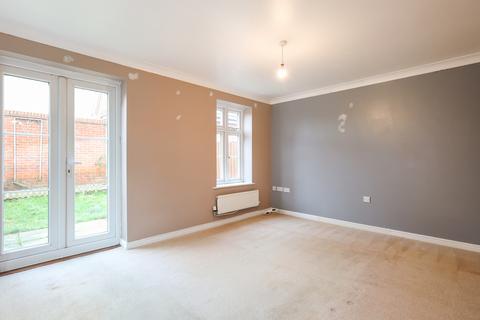 2 Beverley Close, Carbrooke, Thetford, IP25 6GS