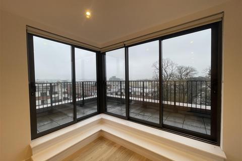 undefined, Farnborough Road, Hampshire GU14