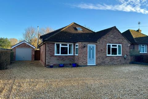 4 bedroom chalet for sale, Hampstead Norreys Road, Hermitage, THATCHAM, RG18