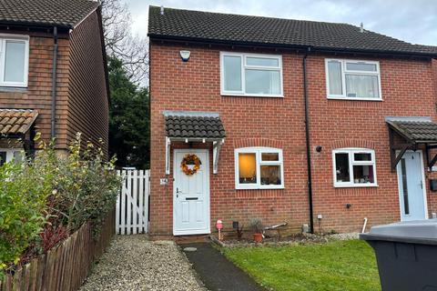 Fuller Close, Thatcham, RG19