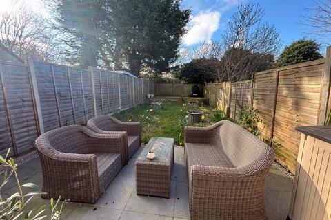 undefined, Fuller Close, Thatcham, RG19