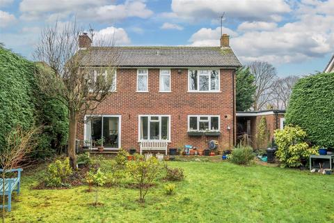 Linden Croft Heatherdene, West Horsley, Leatherhead, KT24 6LH