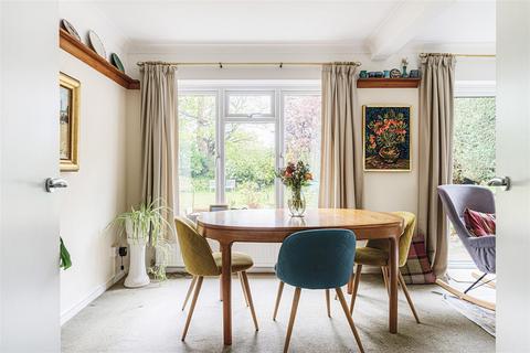 Linden Croft Heatherdene, West Horsley, Leatherhead, KT24 6LH