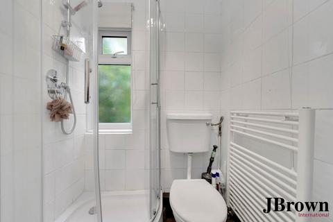 15 Gibson Close, London, E1 4JT