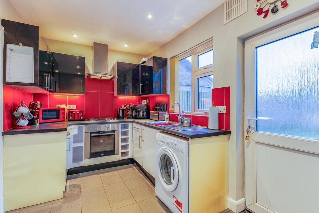 6 R1 A8166-HDR.jpg