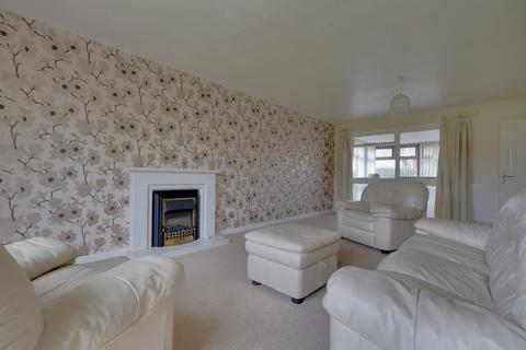 4 bedroom detached house for sale, Victoria Road, Hayling Island