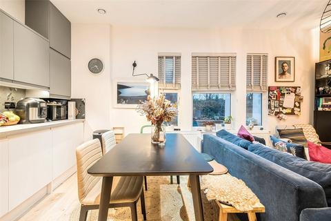 Flat 2, 29 Bramshot Avenue, London, SE7 7HY