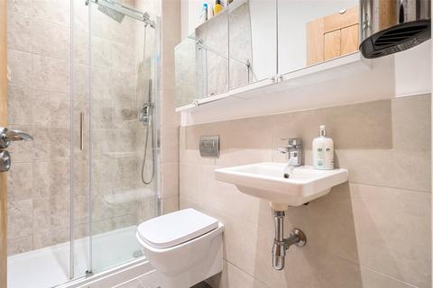 Flat 2, 29 Bramshot Avenue, London, SE7 7HY