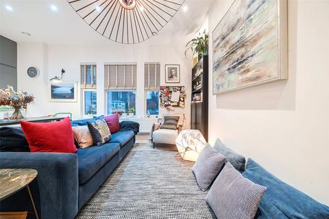 Flat 2, 29 Bramshot Avenue, London, SE7 7HY
