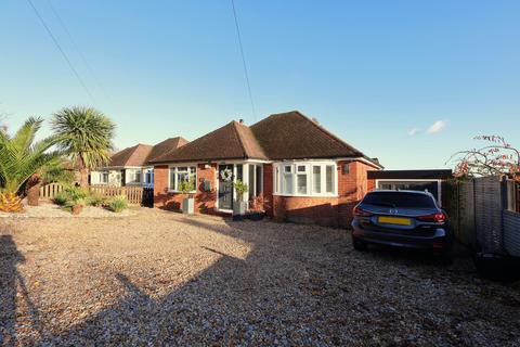 3 bedroom detached bungalow for sale, Chestnut Avenue, Bedhampton, Havant