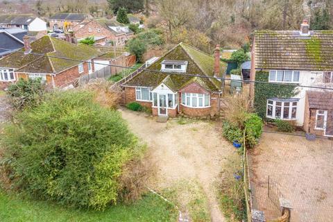 2 bedroom detached bungalow for sale, Icknield Way, Tring