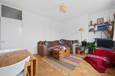 4 bedroom flat for sale, Stoke Newington Church Street, London, N16