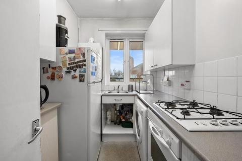 4 bedroom flat for sale, Stoke Newington Church Street, London, N16