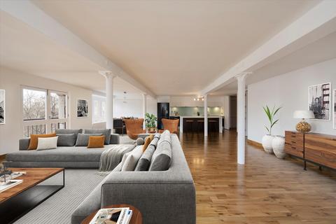 3 bedroom apartment for sale, Olivers Wharf, Wapping High Street, London, E1W