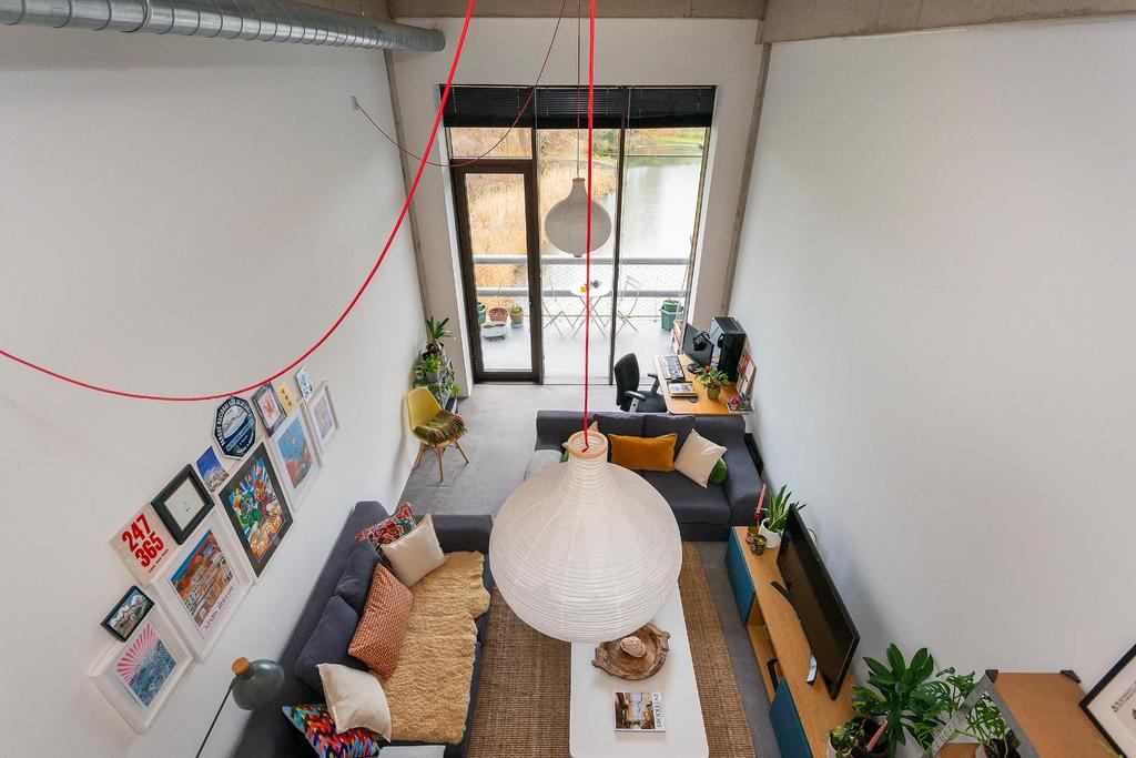 2 L1 S0 BH - Reception E.jpg