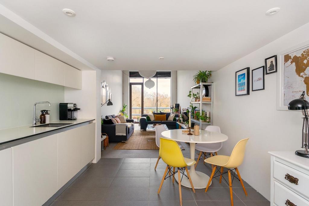 2 L1 S0 BH - Kitchen F.jpg