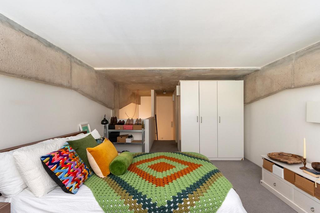 2 L1 S0 BH - Bedroom B.jpg