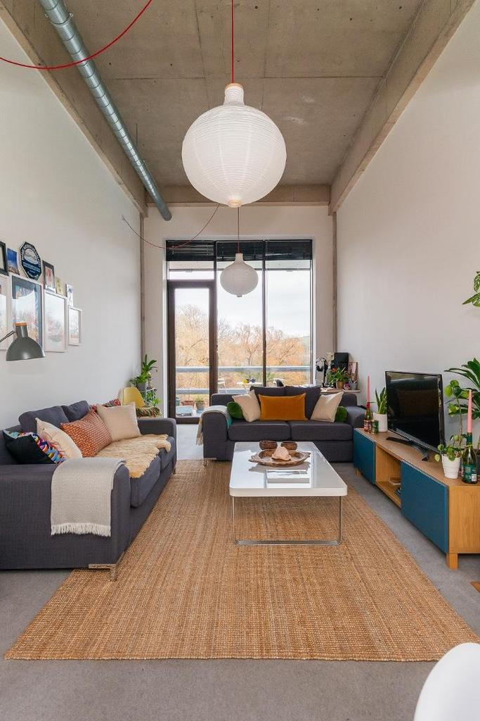 2 L1 S0 BH - Reception P.jpg