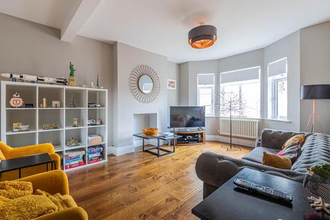 3 Baron Close, Penarth, CF64 3UF