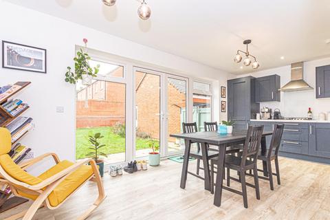 20 Barn View, Edlesborough, Dunstable, LU6 2FT